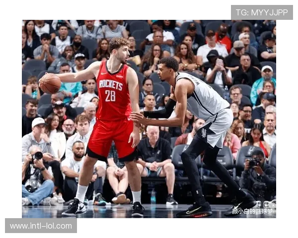 火箭太阳青年军对决，谢泼德布克后场较量